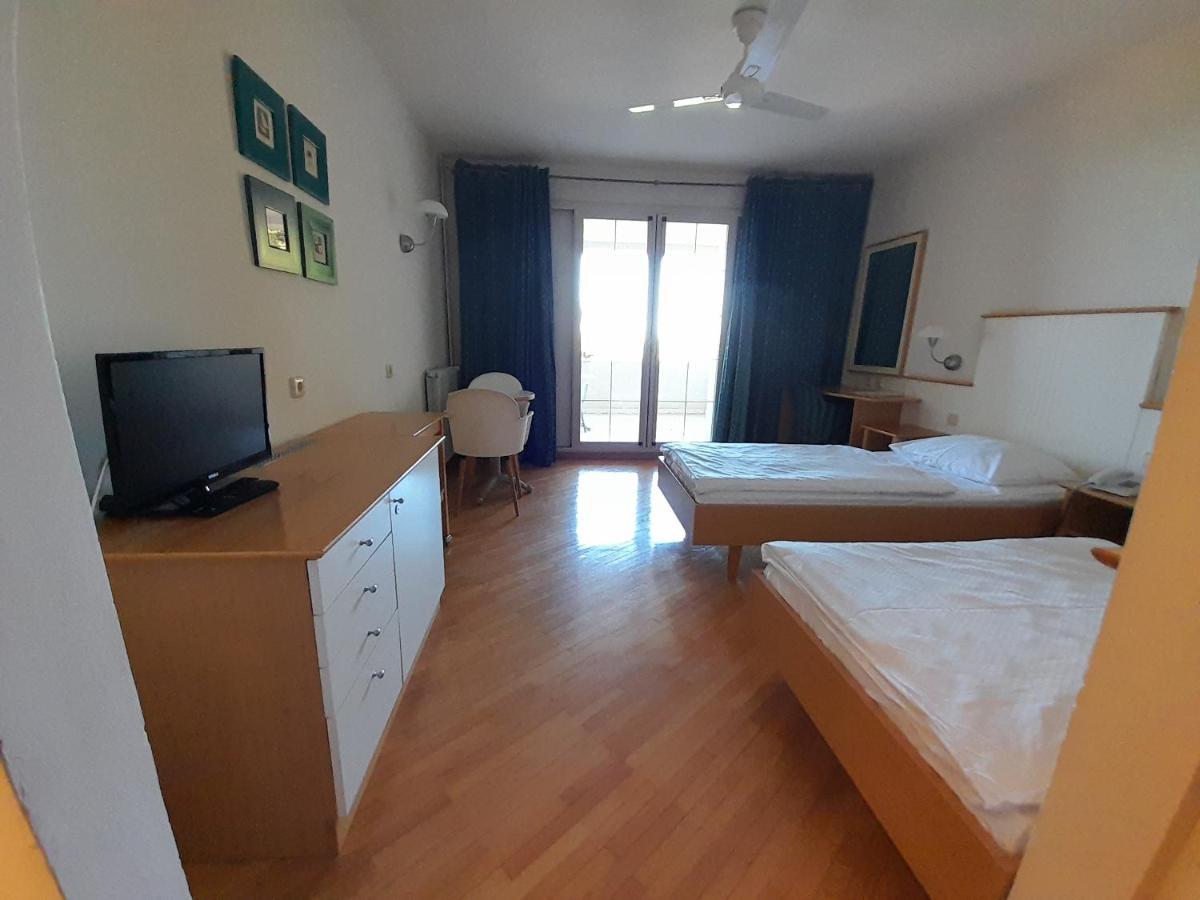 Aparthotel Plat Mlini Eksteriør billede