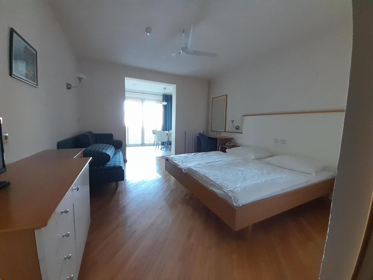Aparthotel Plat Mlini Eksteriør billede